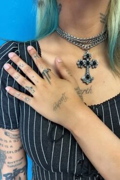 Bow Ribbon Stainless Steel Ring -TUNNEL Vision Shop 1 07499e9b 2380 4e99 829b df050f4eceb1