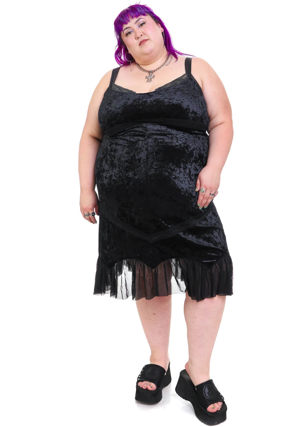 Luci Black Velvet Midi Dress 9 Luci Black Velvet Midi Dress - Image 9