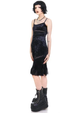 Luci Black Velvet Midi Dress 36 Luci Black Velvet Midi Dress -TUNNEL Vision Shop 256A2021 5c90636d 41a3 4097 91a0 bf4f4a17d26d