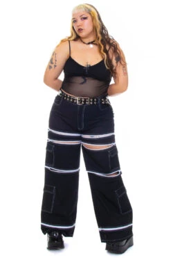 Black 5-in-1 Convertible Zip-Off Cargo Pants -TUNNEL Vision Shop 256A4960