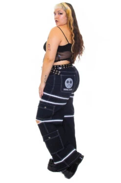 Black 5-in-1 Convertible Zip-Off Cargo Pants -TUNNEL Vision Shop 256A4962