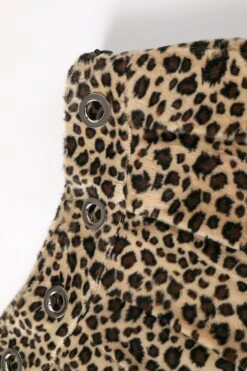 PRE-ORDER: Peekaboo Fuzzy Leopard Print Grommet Mini Skirt -TUNNEL Vision Shop 611A2072
