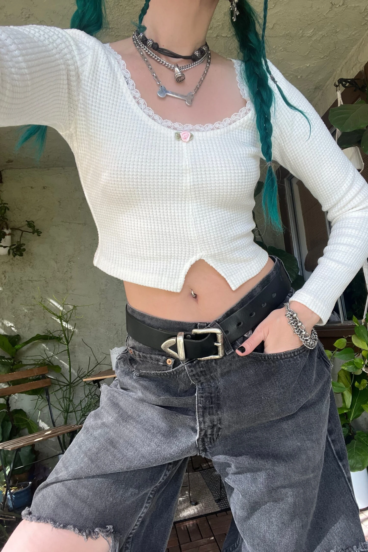 Rosa White Lace-Trimmed Thermal Long-Sleever 2 Rosa White Lace-Trimmed Thermal Long-Sleever - Image 2