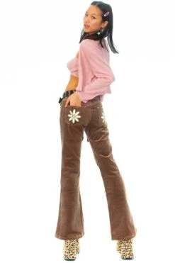 TUNNEL VISION SECONDHAND (GRADE A) Melody Brown Corduroy Flares 32 TUNNEL VISION SECONDHAND (GRADE A) Melody Brown Corduroy Flares -TUNNEL Vision Shop IMG 4447 cc8b8a73 6c3f 42f0 a9bb a1521e2ffaa3