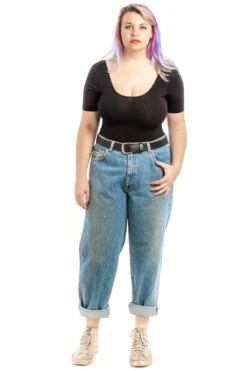 Vintage Classics - Mom Jeans -TUNNEL Vision Shop IMG 4995 d96889cf 3990 48dc 91cd 7744423e30e4