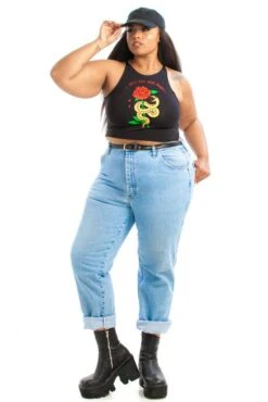 Vintage Classics - Mom Jeans -TUNNEL Vision Shop IMG 7546 3d9f6b1a 4cde 442a 9f2a 1cd2add0db77 1