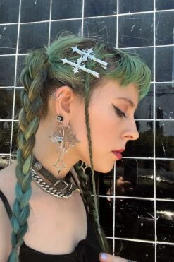 Gothique Cross Earrings -TUNNEL Vision Shop crosshairclips 2ee070a5 9400 4e7e 875e 91f73abe1dea