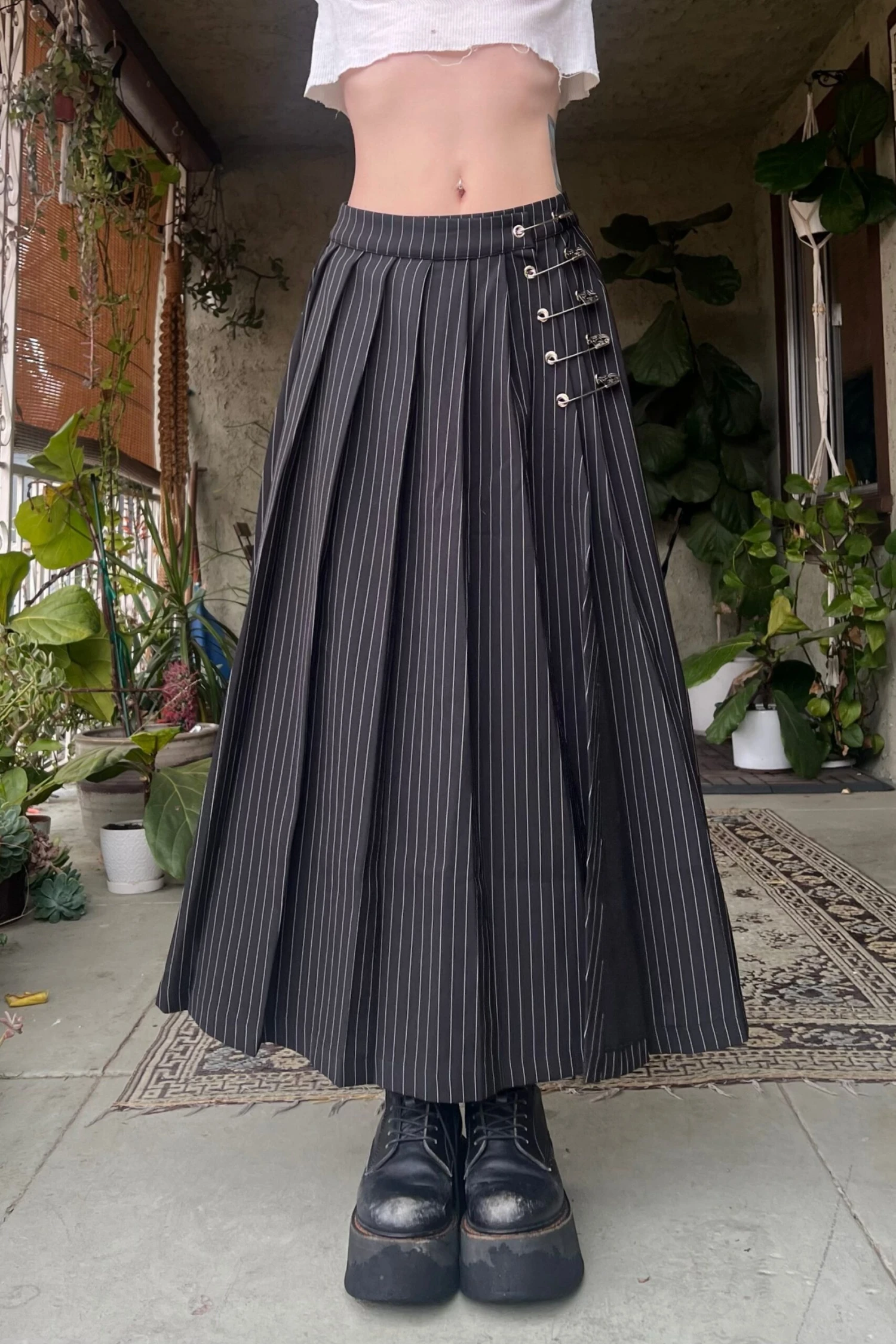 Muzzle Pinstripe Maxi Kilt 2 Muzzle Pinstripe Maxi Kilt - Image 2